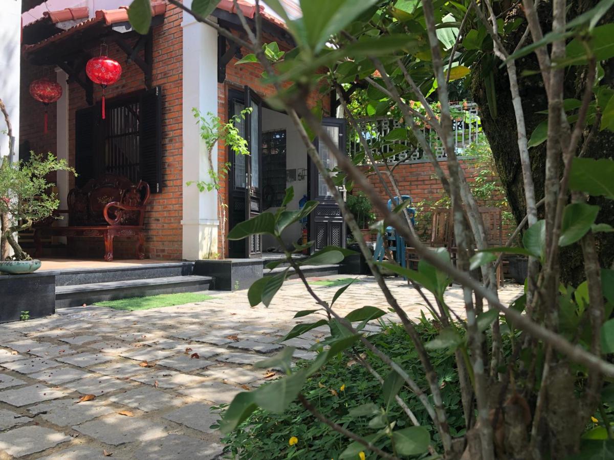 Q' & Garden Hue