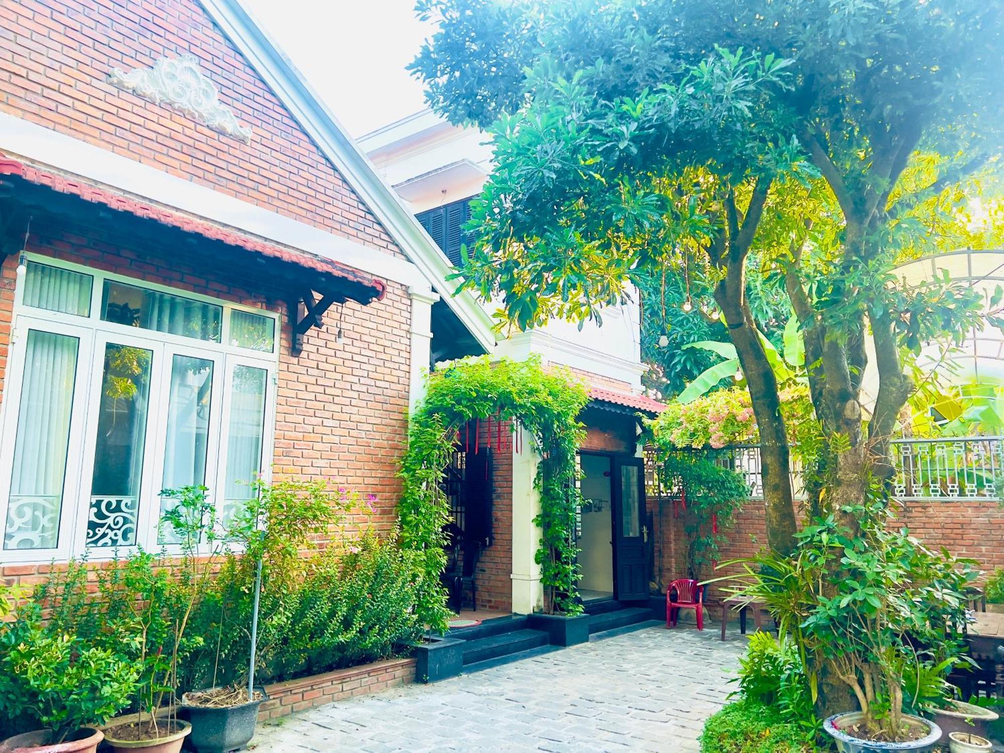 Homestay Q' & Garden Hue